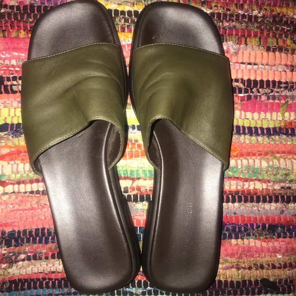 Sold🦋 Green Leather Mules Size 8.5 - Picture 3 of 5